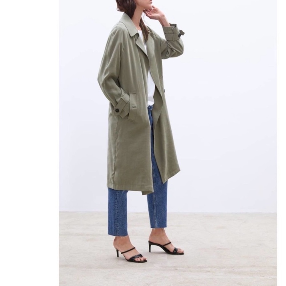 Zara Women's Classic Green Flowy Trench Coat with Pockets so S